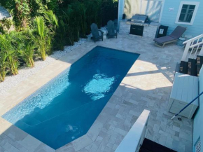 Pass-A-Grille Key West Style Guest House Pool BBQ